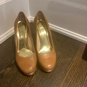 Michael Kors Pump. Excellent condition worn once !